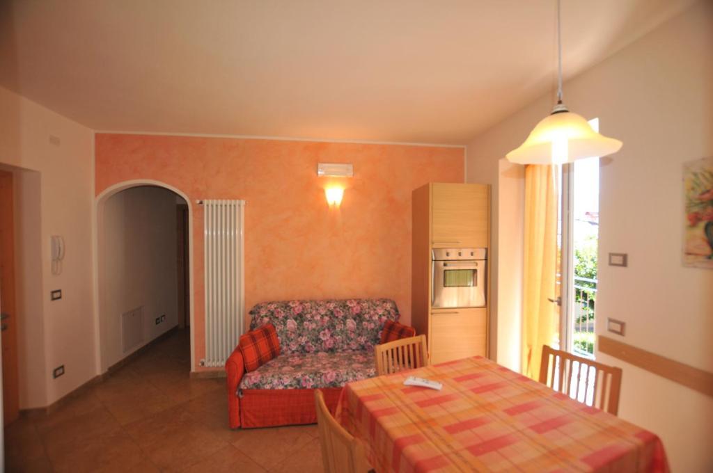 הוילה Tassullo Agritur Le Pergolette מראה חיצוני תמונה
