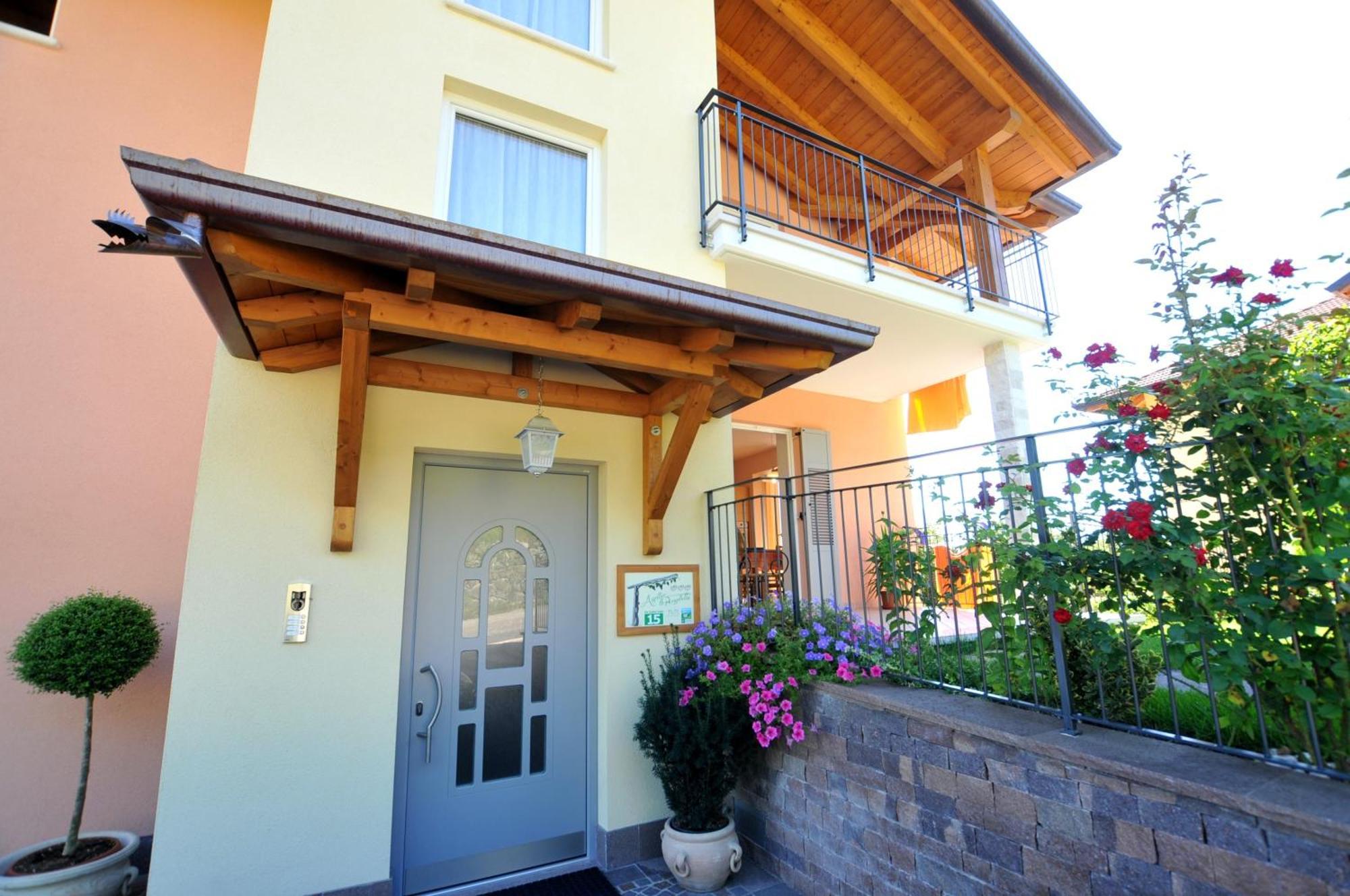 הוילה Tassullo Agritur Le Pergolette מראה חיצוני תמונה